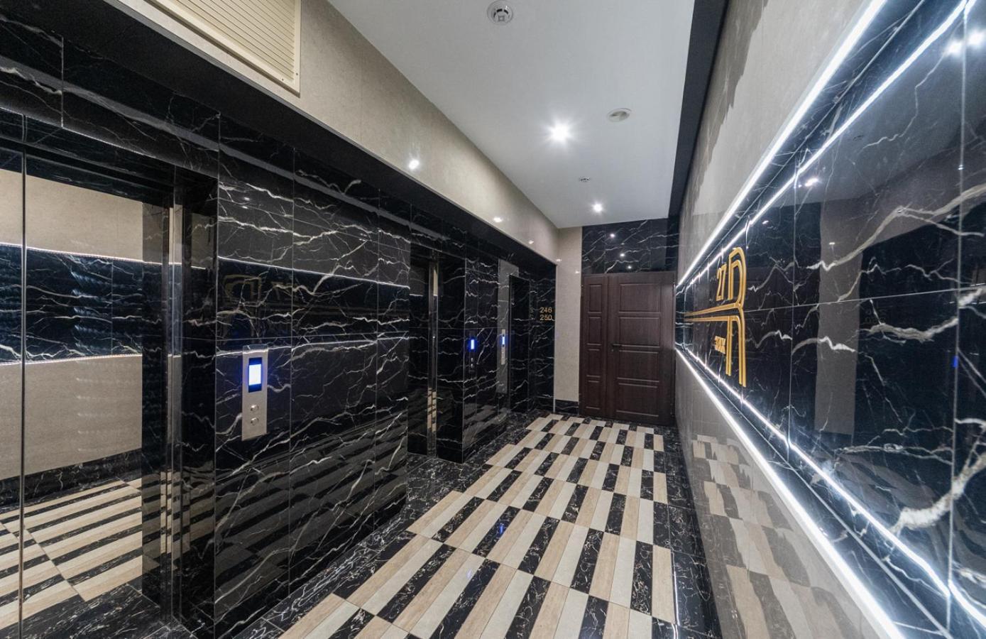 Royal Tower Residence Big VIP Apartment in Center Floor 27 Kiev Buitenkant foto