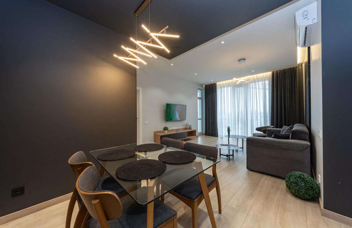 Royal Tower Residence Big VIP Apartment in Center Floor 27 Kiev Buitenkant foto