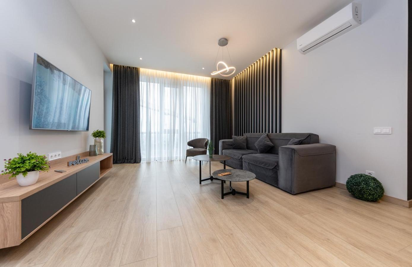 Royal Tower Residence Big VIP Apartment in Center Floor 27 Kiev Buitenkant foto