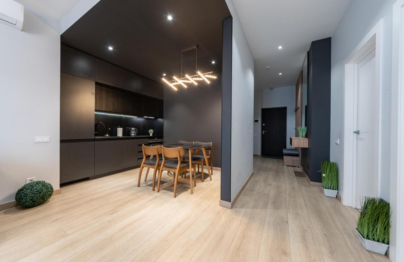 Royal Tower Residence Big VIP Apartment in Center Floor 27 Kiev Buitenkant foto