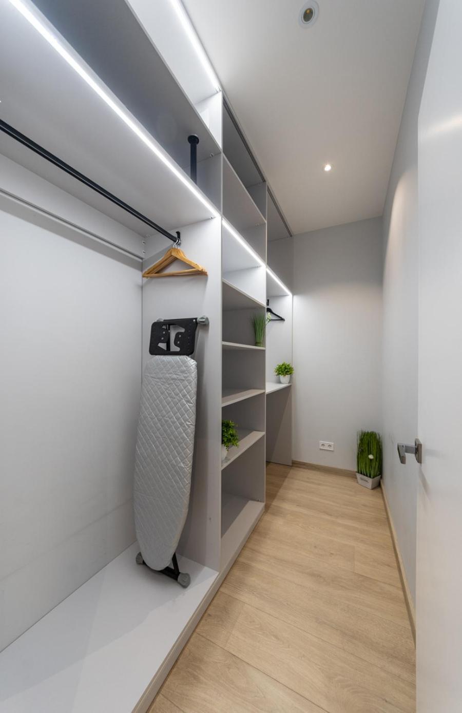 Royal Tower Residence Big VIP Apartment in Center Floor 27 Kiev Buitenkant foto