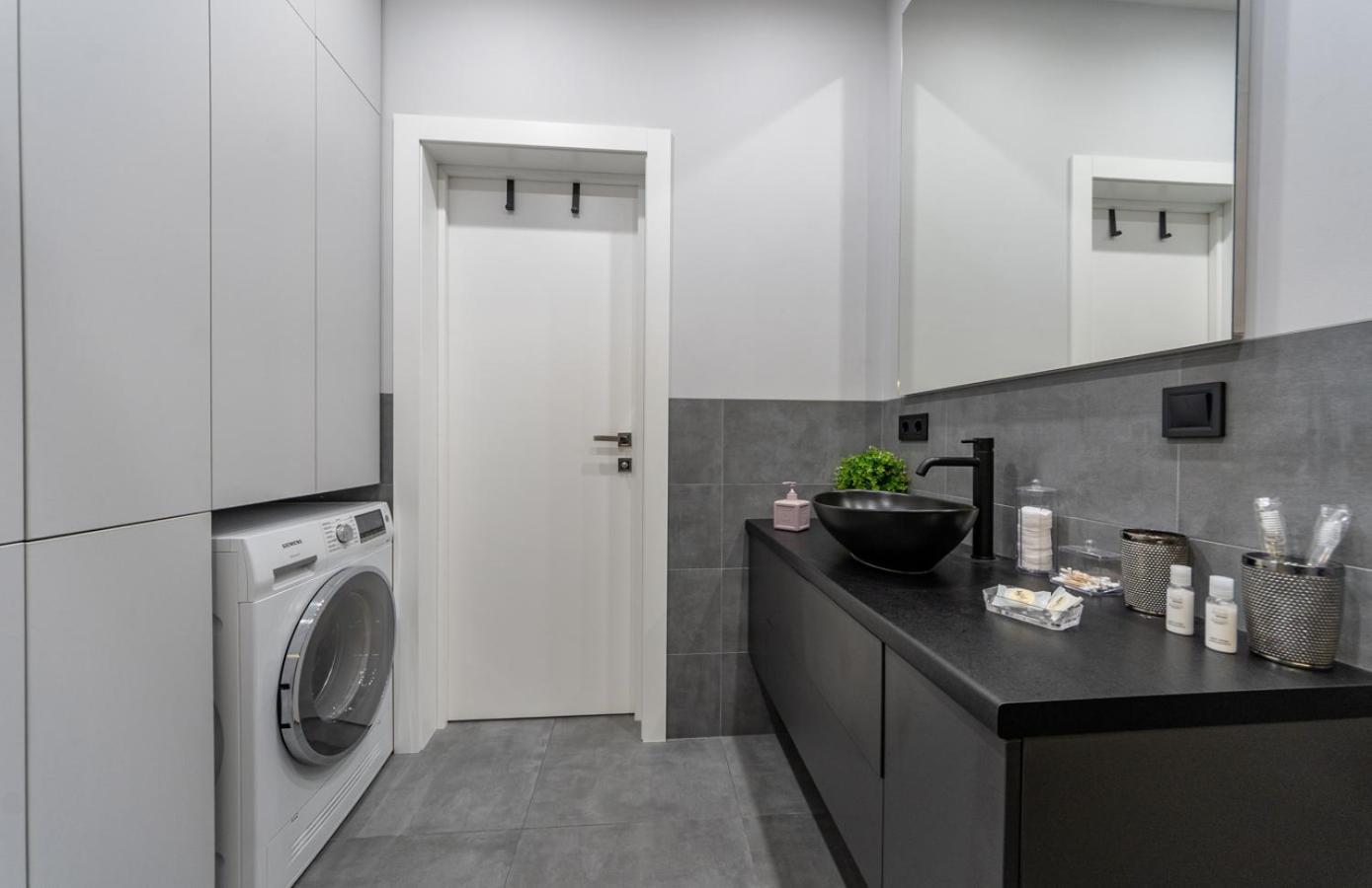 Royal Tower Residence Big VIP Apartment in Center Floor 27 Kiev Buitenkant foto