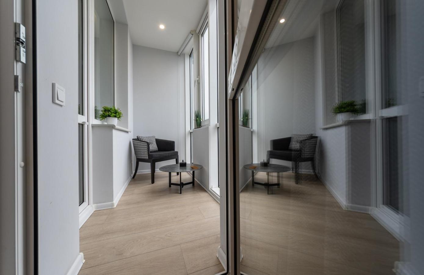 Royal Tower Residence Big VIP Apartment in Center Floor 27 Kiev Buitenkant foto