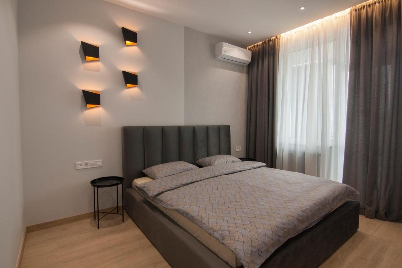 Royal Tower Residence Big VIP Apartment in Center Floor 27 Kiev Buitenkant foto
