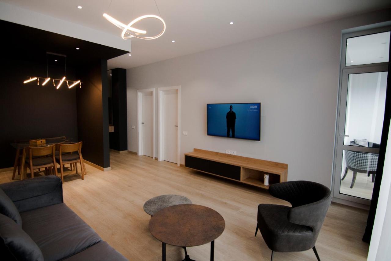 Royal Tower Residence Big VIP Apartment in Center Floor 27 Kiev Buitenkant foto