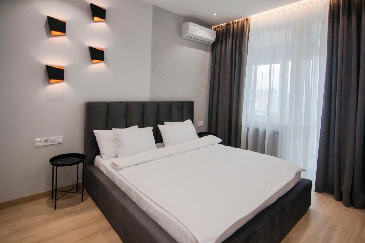 Royal Tower Residence Big VIP Apartment in Center Floor 27 Kiev Buitenkant foto