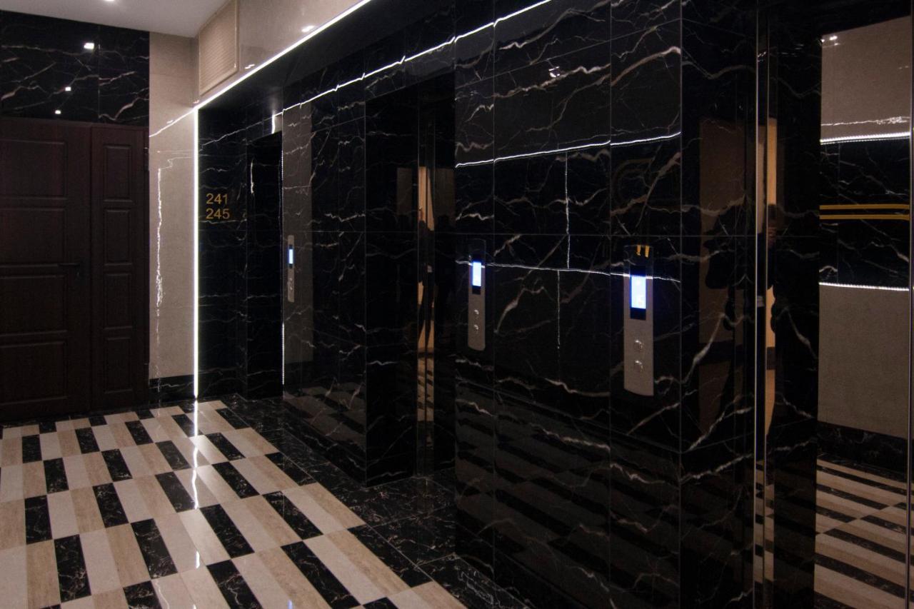 Royal Tower Residence Big VIP Apartment in Center Floor 27 Kiev Buitenkant foto