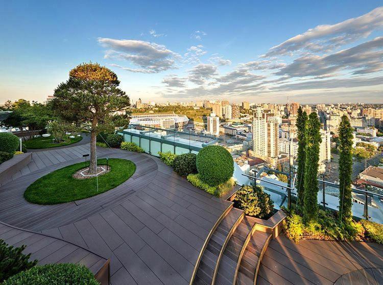 Royal Tower Residence Big VIP Apartment in Center Floor 27 Kiev Buitenkant foto