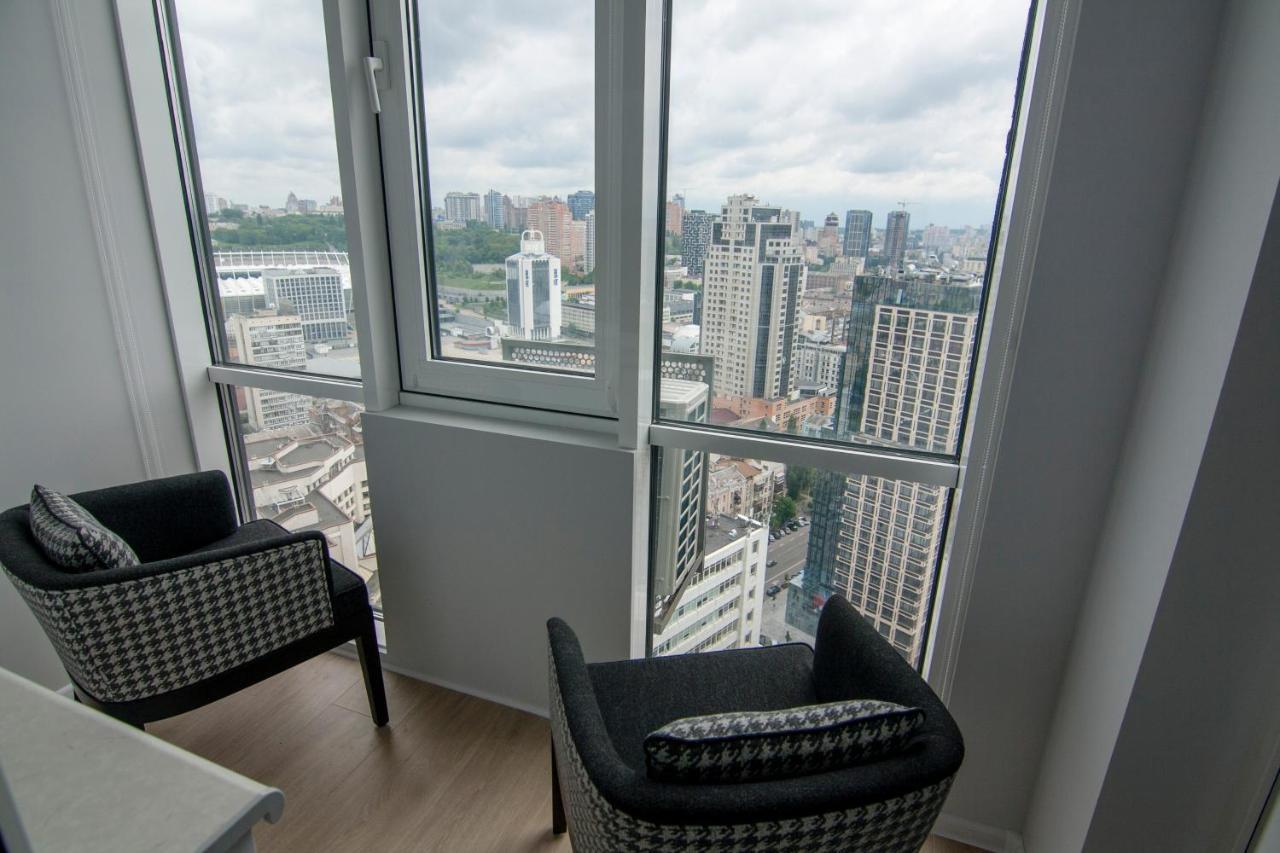 Royal Tower Residence Big VIP Apartment in Center Floor 27 Kiev Buitenkant foto